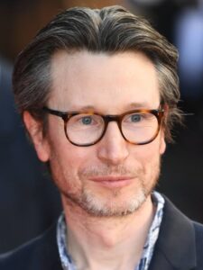 Jonathan Aris