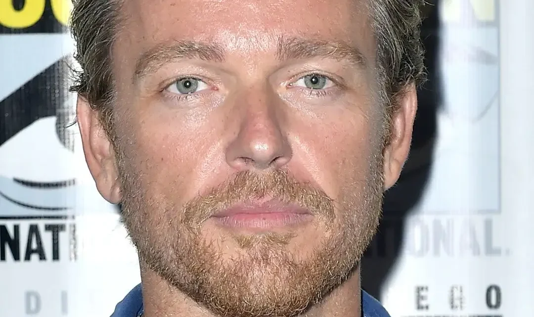 Jonathan Scarfe Biography: TV Shows, Nationality, Height, Net Worth, Parents, Movies, Wife, Age, Instagram, Awards