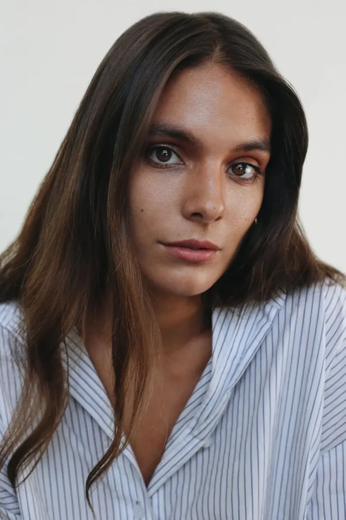 Caitlin Stasey - Biography