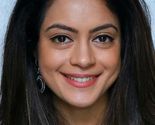 Anya Singh Biography: Age, Height, Net Worth, Parents, Movies & TV Shows, Boyfriend