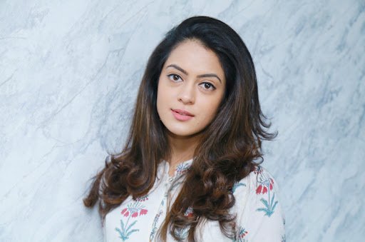 Anya Singh - Biography