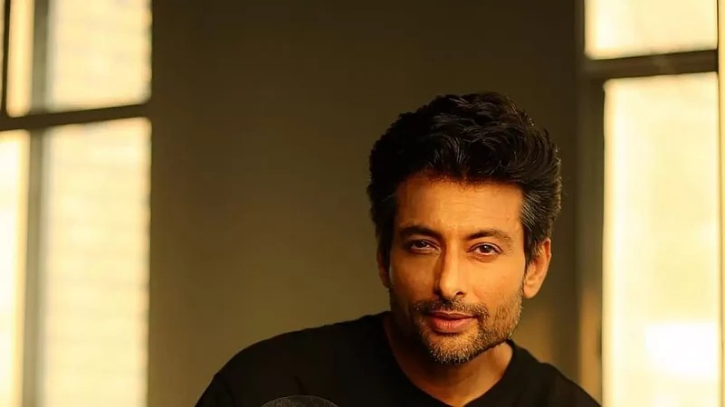 Indraneil Sengupta - Biography