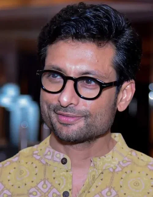 Indraneil Sengupta Biography: Age, Net Worth, Parents, Girlfriend, Height, Movies