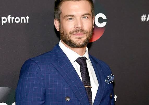 Charlie Weber Biography: Kids, Age, Height, Net Worth, Instagram, Movies & TV Shows, Girlfriends, Ethnicity
