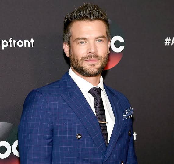 Charlie Weber Biography: Kids, Age, Height, Net Worth, Instagram, Movies & TV Shows, Girlfriends, Ethnicity