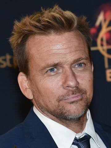 Sean Patrick Flanery Biography: Age, Movies, Net Worth, Wife, Children, Ethnicity, Height, Awards