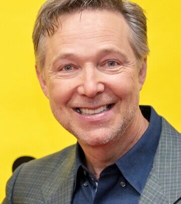 George Newbern Biography: Height, Movies, Net Worth, Age, Wife, Awards, Children, Ethnicity
