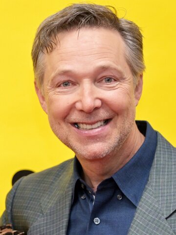 George Newbern Biography: Height, Movies, Net Worth, Age, Wife, Awards, Children, Ethnicity