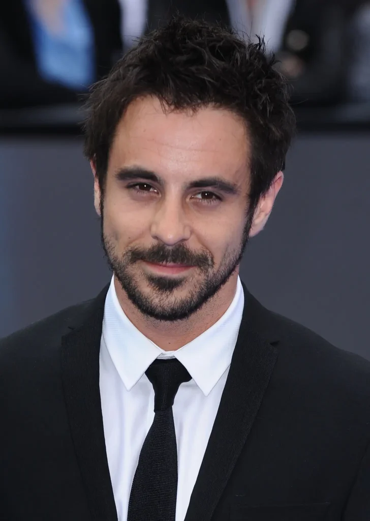 Emun Elliott - Biography
