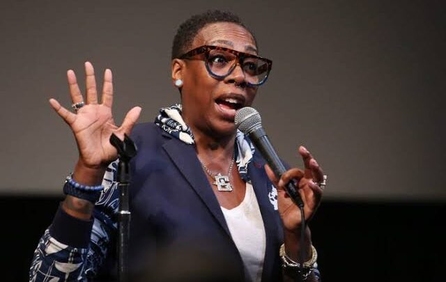 Gina Yashere Biography: Comedy, Wife, Age, Height, Books, Net Worth, Parents, Movies, Ethnicity