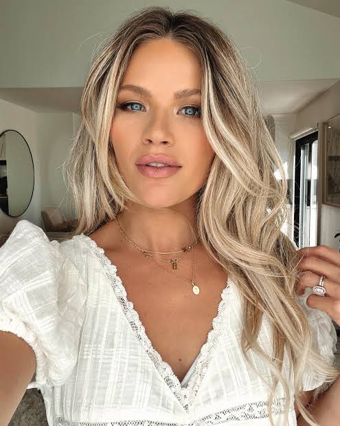Witney Carson - Biography