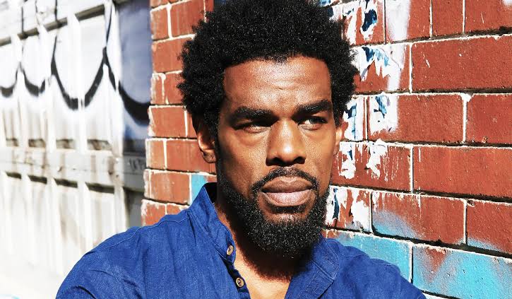 Mustafa Shakir - Biography