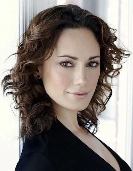 Natalie Brown - Biography
