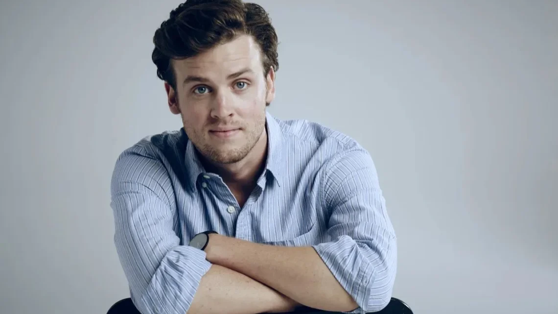 Jack Cutmore-Scott Bio: Height, Wife, Parents, Age, Net Worth, Movies, Ethnicity, Religion