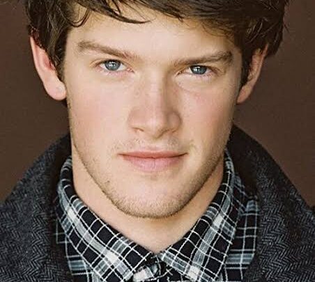 Alex MacNicoll Biography: Girlfriend, Ethnicity, Movies, Height, Net Worth, Age, Parents, Instagram