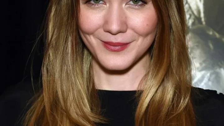Louisa Noel Krause Bio: Age, Instagram, Boyfriend, Height, Net Worth, Ethnicity, Movies