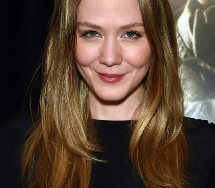 Louisa Noel Krause Bio: Age, Instagram, Boyfriend, Height, Net Worth, Ethnicity, Movies