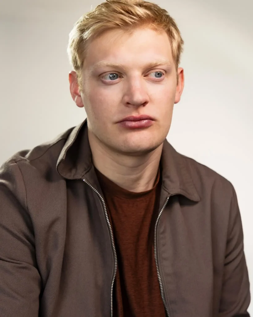 Curry Barker - Biography