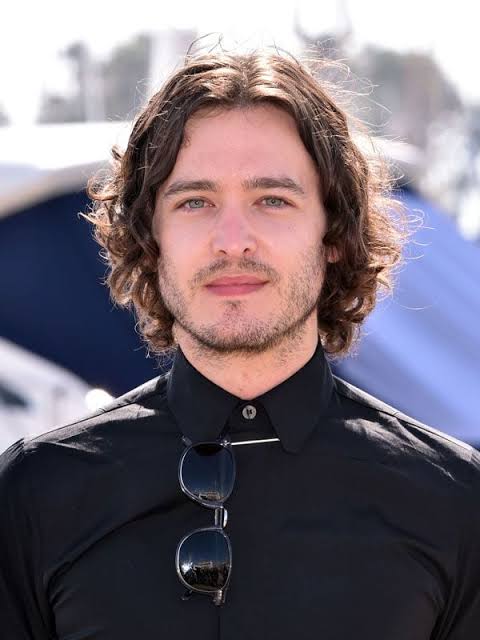 Alexander Vlahos - Biography
