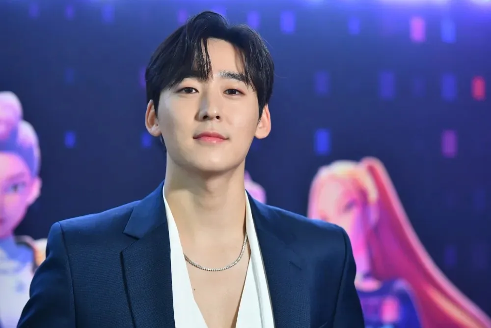 Kevin Woo - Biography