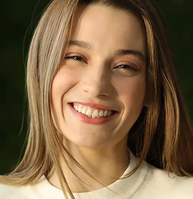 Sümeyye Aydoğan Biography: Age, Height, Net Worth, Movies & TV Shows, Songs, Instagram, Boyfriend