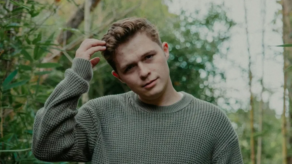 Josiah Queen Biography: Wife, Age, Height, Net Worth, Songs, Albums, Parents