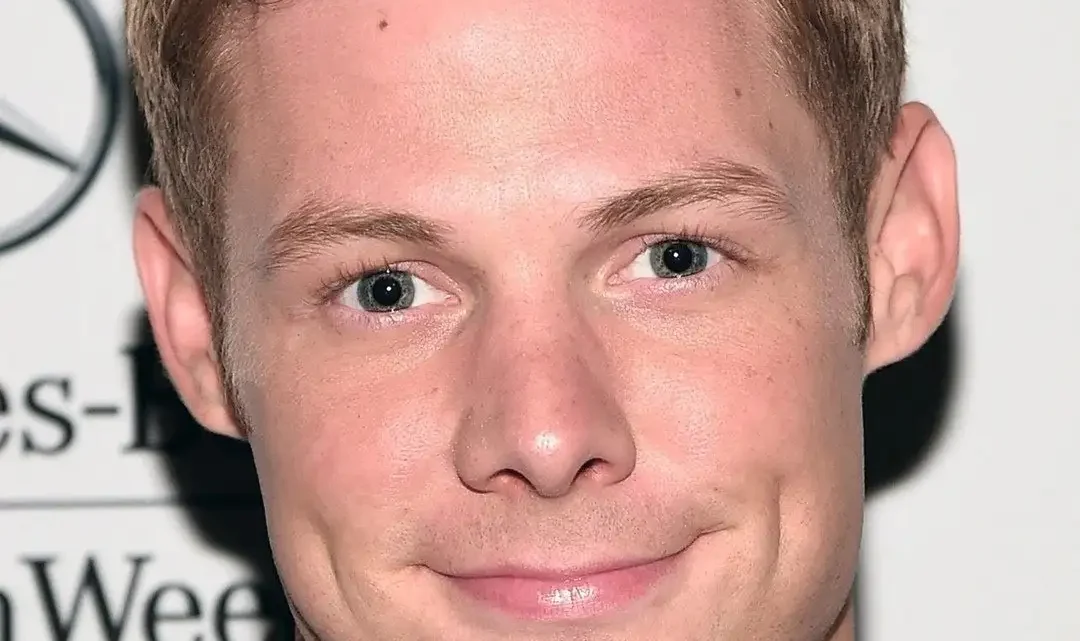 Brandon Jones (actor) Biography: Movies, Age, Net Worth, Height, Parents, Songs, Girlfriend, Religion, Ethnicity
