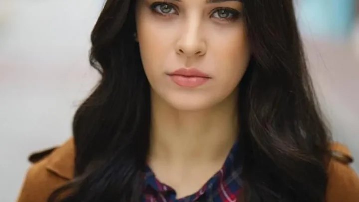 Devrim Özkan Biography: Boyfriend, Age, Height, Net Worth, Movies & TV Shows, Instagram