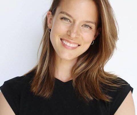 Kim Cloutier Biography: Husband, Height, Net Worth, Age, Ethnicity, Instagram, Movies, Religion