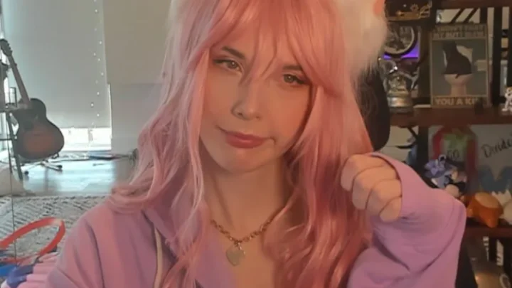 Nyanners Biography: Age, Boyfriend, Height, Net Worth, VTuber, Career, Songs, Instagram