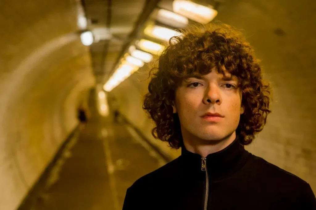 Dylan John Thomas - Biography