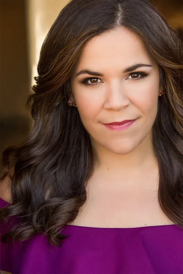 Lindsay Mendez - Biography