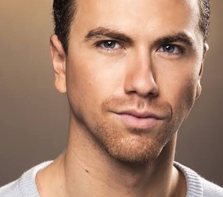 Richard Fleeshman Biography: Wife, Awards, Age, Height, Net Worth, Songs, Movies, Religion, Parents