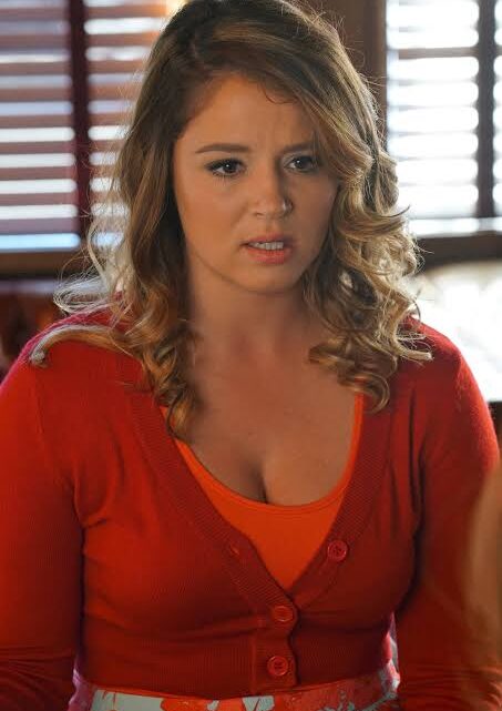 Kether Donohue Biography: Age, Net Worth, Height, Boyfriend, Awards, Movies, Songs, Ethnicity, Religion
