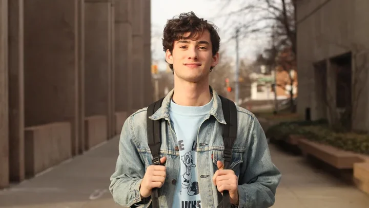 Charlie Burg Bio: Age, Height, Net Worth, Songs, Albums, Parents, Career, Education, Girlfriend
