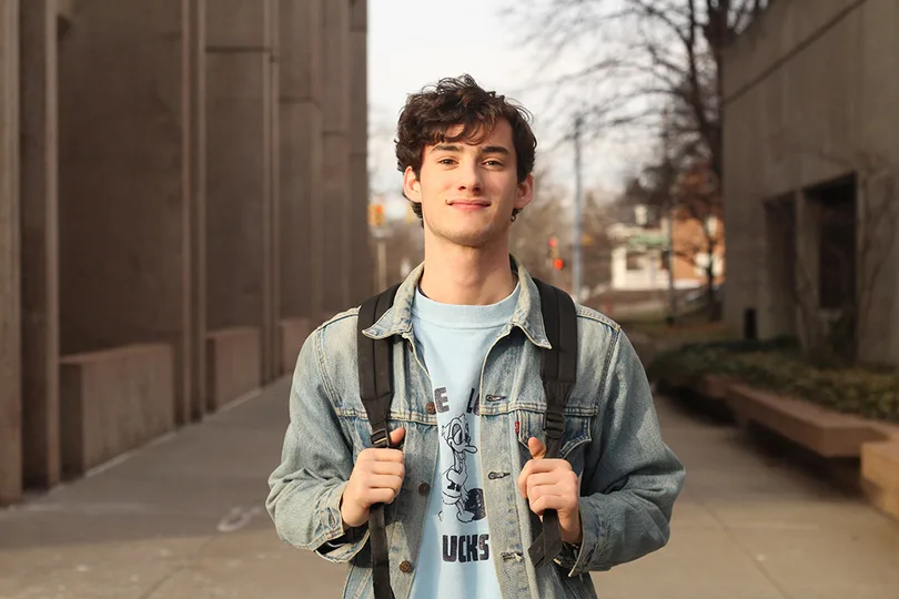 Charlie Burg Bio: Age, Height, Net Worth, Songs, Albums, Parents, Career, Education, Girlfriend
