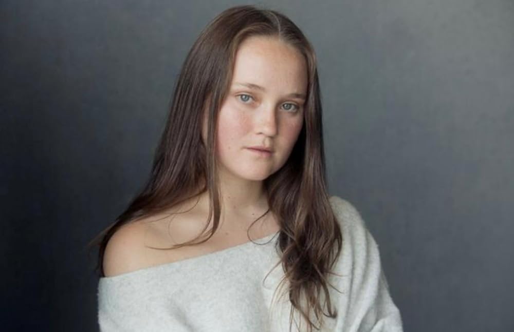Isabelle Allen - Biography