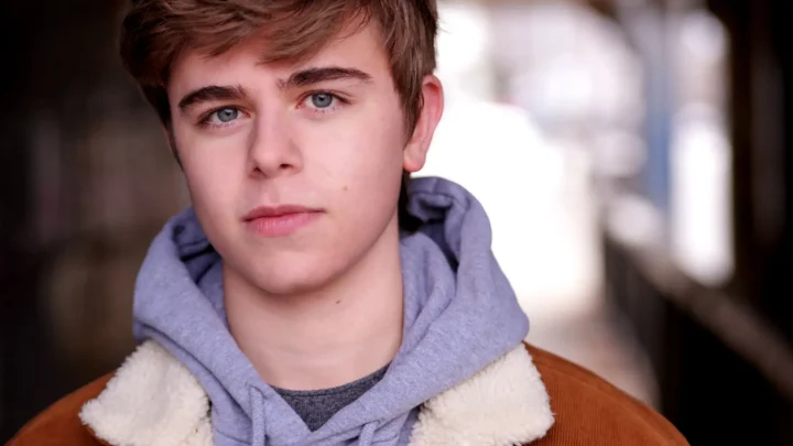 Alexander Elliot Biography: Age, Height, Net Worth, Parents, Movies & TV Shows, Instagram