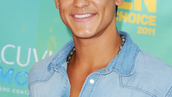 Bronson Pelletier Biography: Wife, Age, Parents, Height, Net Worth, Movies & TV Shows