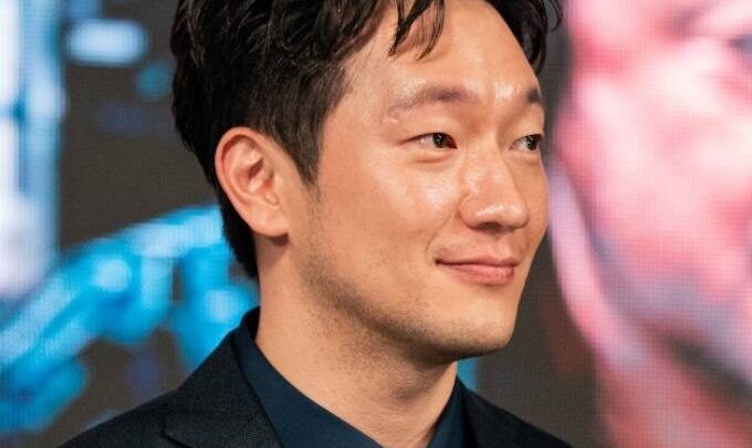 Son Suk-ku Biography: Age, Net Worth, Girlfriend, Movies, Awards, Wiki, Height, Instagram, Ethnicity