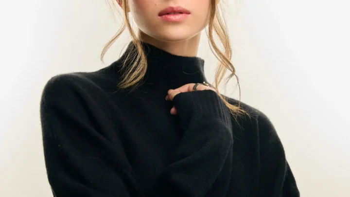 Simone Lockhart Biography: Age, Height, Net Worth, Parents, Movies & TV Shows, Instagram