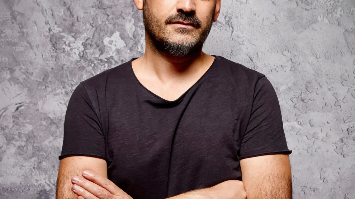 Toygar Işıklı Biography: Wife, Net Worth, Instagram, Age, Height, Awards, Parents, Songs