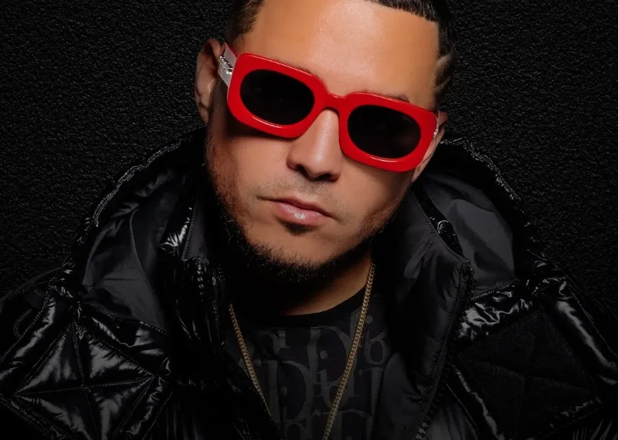 IAmChino Biography: Net Worth, Height, Age, Ethnicity, Real Name, Songs, Girlfriend, Parents, Awards