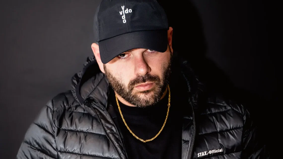 Masked Wolf Biography: Height, Wife, Age, Songs, Net Worth, Awards, Real Name, Instagram, Parents