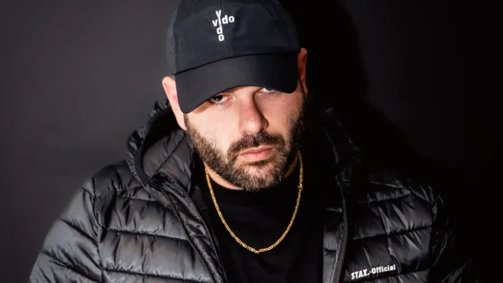 Masked Wolf Biography: Height, Wife, Age, Songs, Net Worth, Awards, Real Name, Instagram, Parents