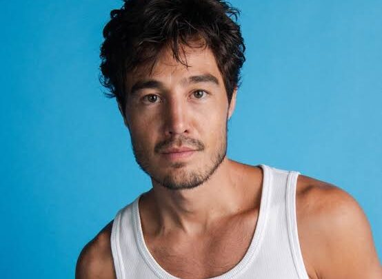 Tiago Iorc Biography: Height, Girlfriend, Parents, Net Worth, Songs, Instagram, Age, Awards