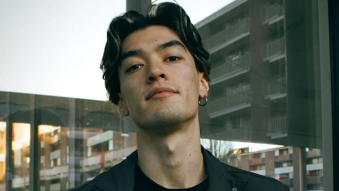Charlie Sparks Biography: Net Worth, Songs, Height, Age, Ethnicity, Girlfriend, Awards