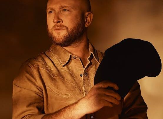 Cole Swindell Biography: Wife, Songs, Net Worth, Age, Awards, Parents, Height, Religion