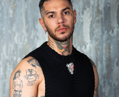 Emis Killa Biography: Girlfriend, Awards, Net Worth, Height, Instagram, Age, Parents