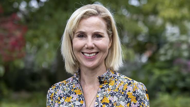 Sally Phillips - Biography